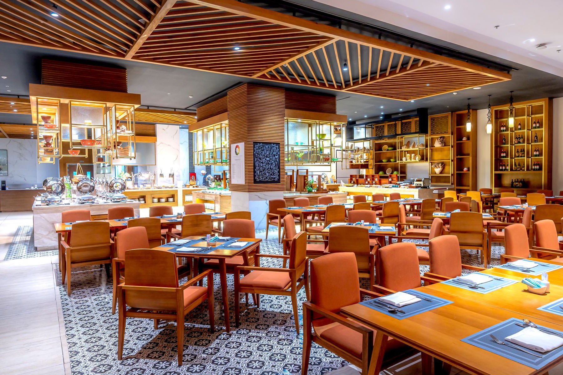 A commercial dining room with tables set for service. Reference photograph, not a Sunny Bamboo House premises.